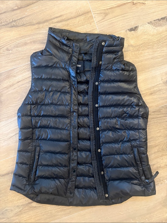 GAP Jackets & Blazers - GAP Black Quilted Puffer Vest with High Collar